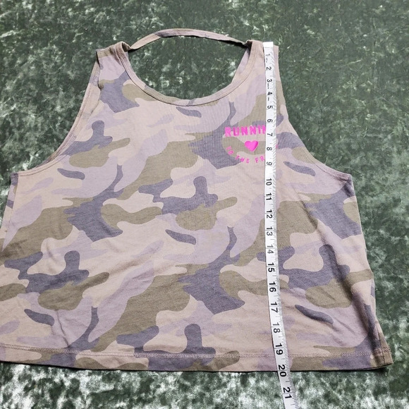 Hollister Sport Camo Crop top - Picture 3 of 7